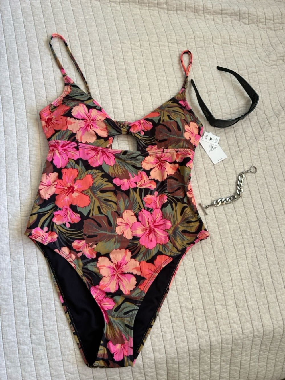 NWT Volcom island time twist one piece, black tropical floral swimsuit S L
